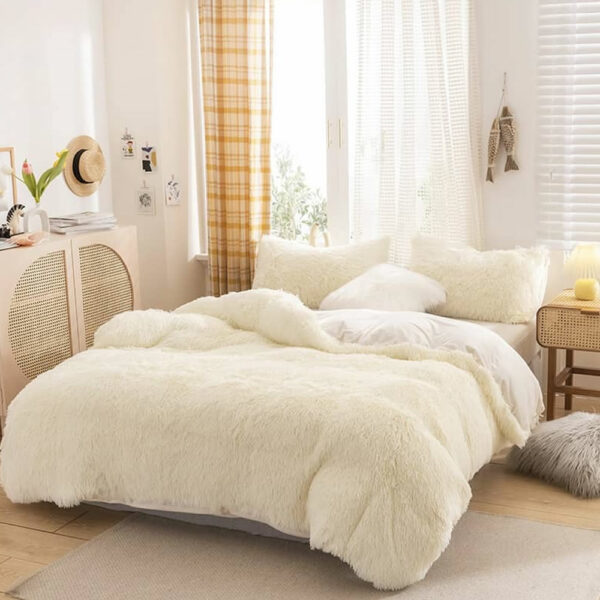white fleece bed sheets